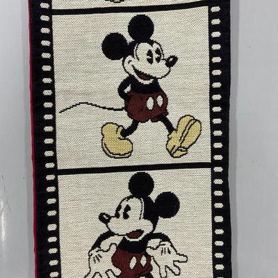 -66- DECOR | Mickey Mouse Tapestry