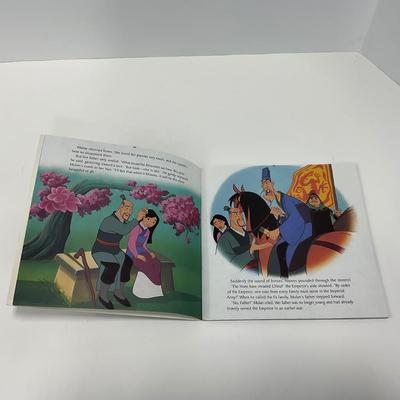 -69- COLLECTIBLE | Disney Reading Material