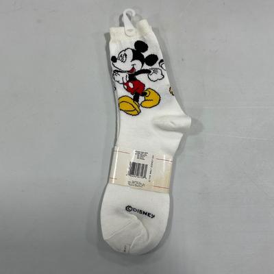 -70- COLLECTIBLE | Classic Mickey Mouse Shirt & Socks