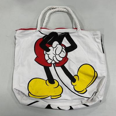 -75- COLLECTIBLE | Mickey Mouse Bags & Scrunchie