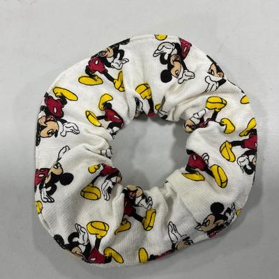 -75- COLLECTIBLE | Mickey Mouse Bags & Scrunchie