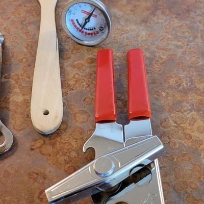 Mixed Kitchen Lot
