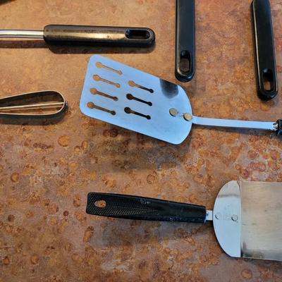 Black Handle Kitchen Utensils Lot