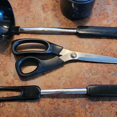 Black Handle Kitchen Utensils Lot