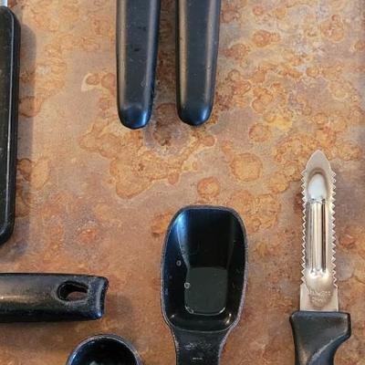 Black Handle Kitchen Utensils Lot