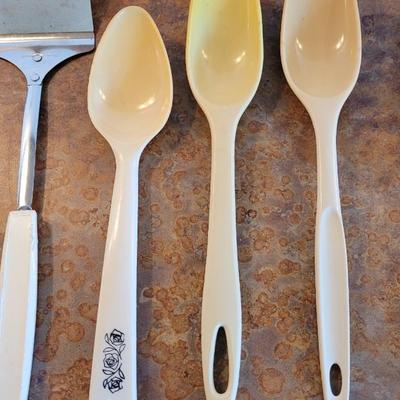 Cream & White Kitchen Utensils Lot
