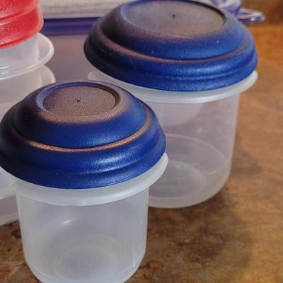 Plastic Storage Containers lot