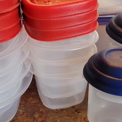 Plastic Storage Containers lot