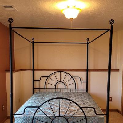 Metal Canopy Bed
