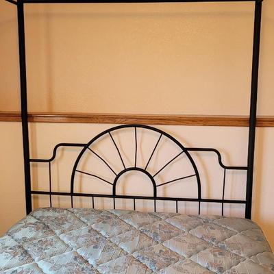 Metal Canopy Bed