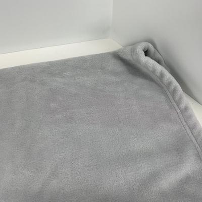 -83- TOY | Mickey Mouse Childâ€™s Blanket and Mickey Mouse Puppet