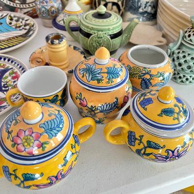 Big Lot Vintage Contemporary Pottery Ceramic