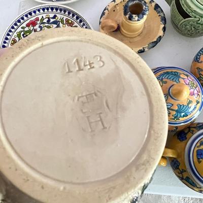 Big Lot Vintage Contemporary Pottery Ceramic