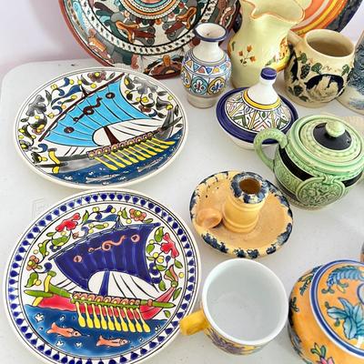 Big Lot Vintage Contemporary Pottery Ceramic