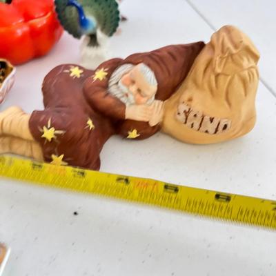 Big Mixed Vint. Lot Collectibles - Enesco, Derby China, Royal Bayreuth