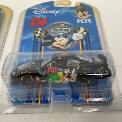 -89- TOY | Disney Mickey Mouse Towels & Toy Cars