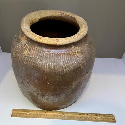 Primitive stoneware
