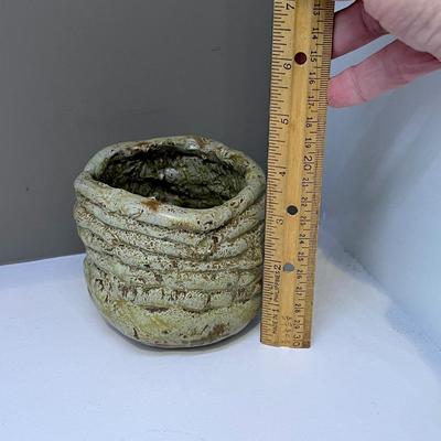 Pottery Marked J