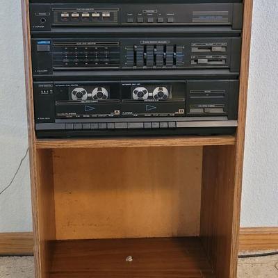 Magnavox Stereo & Glass Door Stereo Cabinet
