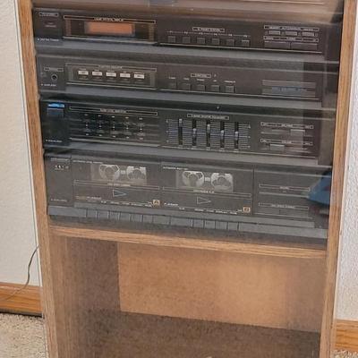 Magnavox Stereo & Glass Door Stereo Cabinet
