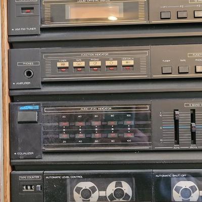 Magnavox Stereo & Glass Door Stereo Cabinet