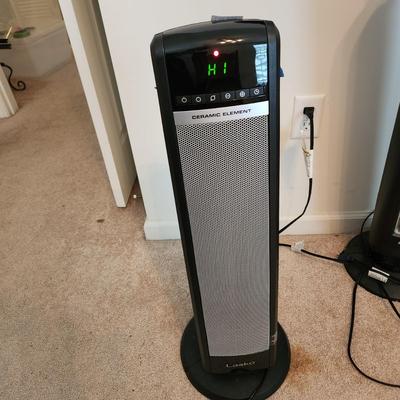 Lasko 1500W Electric Ceramic Tower Space Heater w Remote Control CT30750