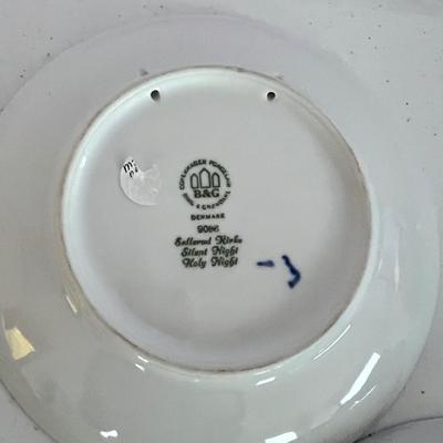 Lot 5 Vintage Copenhagen Porcelain Plates Denmark