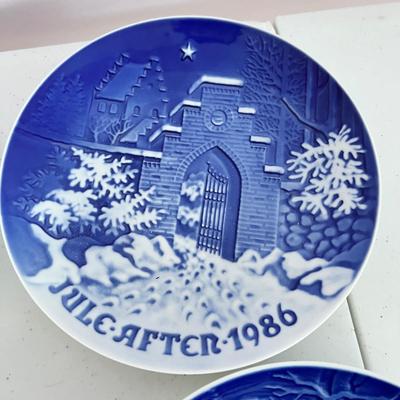 Lot 5 Vintage Copenhagen Porcelain Plates Denmark