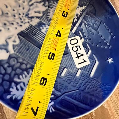 Lot 5 Vintage Copenhagen Porcelain Plates Denmark