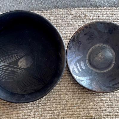 Rounded bottom pottery