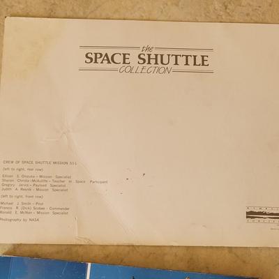 NASA Book of Postcards & Photo of Space Shuttle Challenger Mission 51-