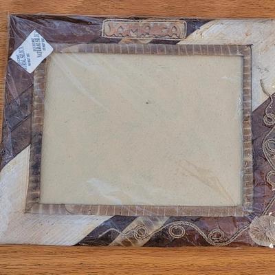 New in Packages Picture Frames - Jamaica