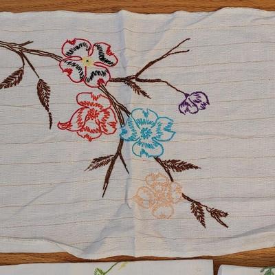 Vintage Luncheon Table Cloth & 3 Dish Towels