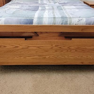Wood Queen Size Bed