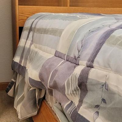 Wood Queen Size Bed
