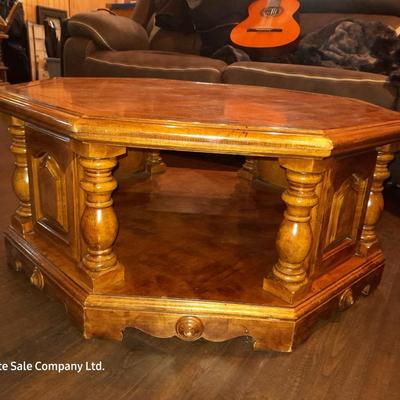 Two-tiered octagon coffee table