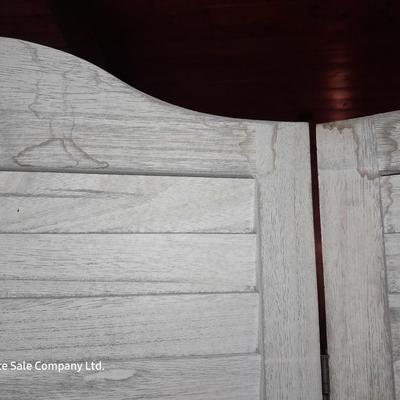 Decorative wooden Farmhouse Whitewashed Wood Home Room Divider Screen w/ Hinges 1 of 4