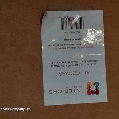 Two canvas wall hangings Roses and LOVE