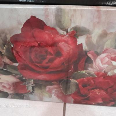 Two canvas wall hangings Roses and LOVE