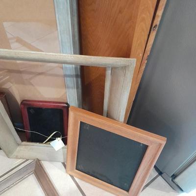 Large assortment of wood picture frames - Artwork frames