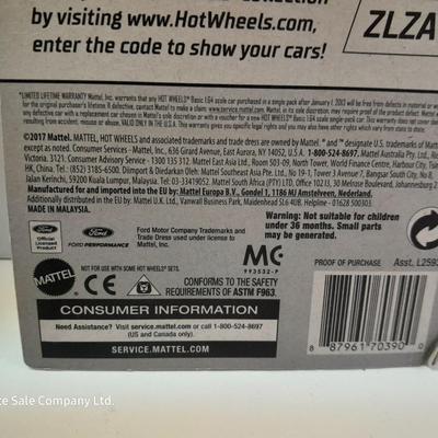 New in package HOT WHEELS HW art cars Card deck King & Queen Super van and '56 Ford F-100