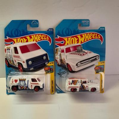 New in package HOT WHEELS HW art cars Card deck King & Queen Super van and '56 Ford F-100