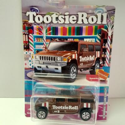 New in package MATCHBOX Tootsie roll & Tootsie roll pop collectible cars