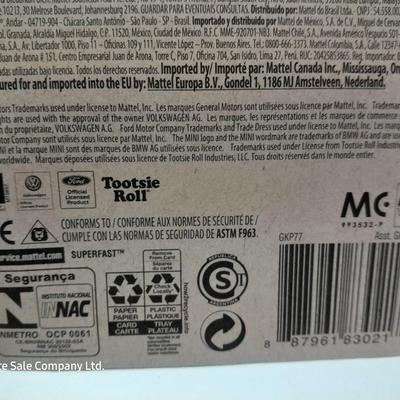 New in package MATCHBOX Tootsie roll & Tootsie roll pop collectible cars