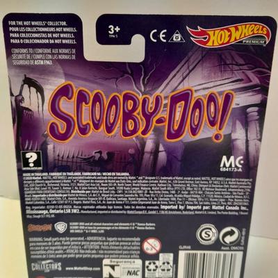 New in package Hot Wheels Scooby -Doo Mystery Machine van