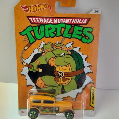 New in package Hot Wheels Teenage Mutant Nija Turtles Michelangelo collectible Midnight Otto car