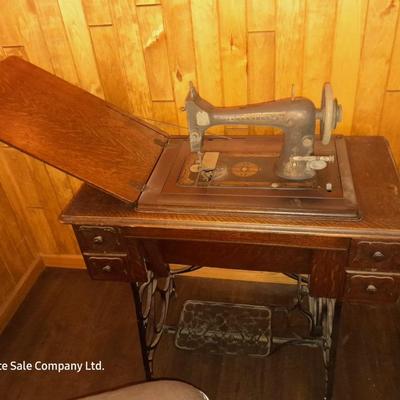 Ornate Antique Franklin Treadle Sewing Machine c. 1917 with Foldaway Cabinet
