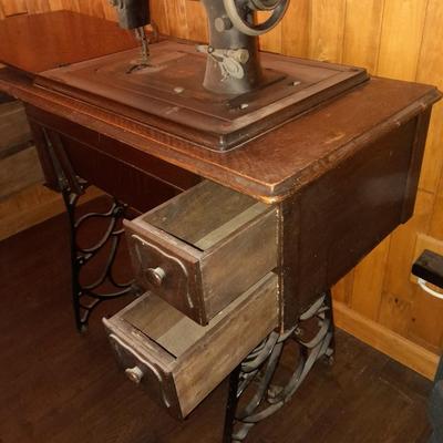 Ornate Antique Franklin Treadle Sewing Machine c. 1917 with Foldaway Cabinet