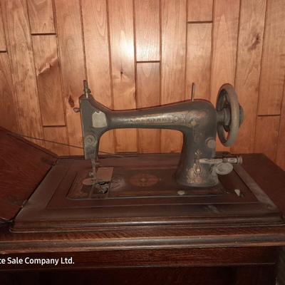 Ornate Antique Franklin Treadle Sewing Machine c. 1917 with Foldaway Cabinet