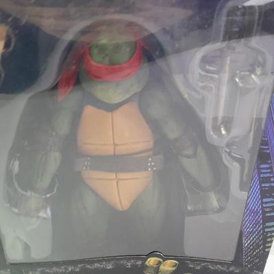 New in the package Teenage Mutant Ninja Turtles RAPHAEL Turtle figure